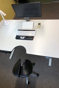 Ergonoomiline töökoht  - sadultool-rollermouse