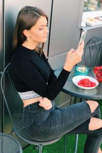Nutiseadmete ergonoomika hea asend nutitelefon mobiil ergoway ergonoom (1)